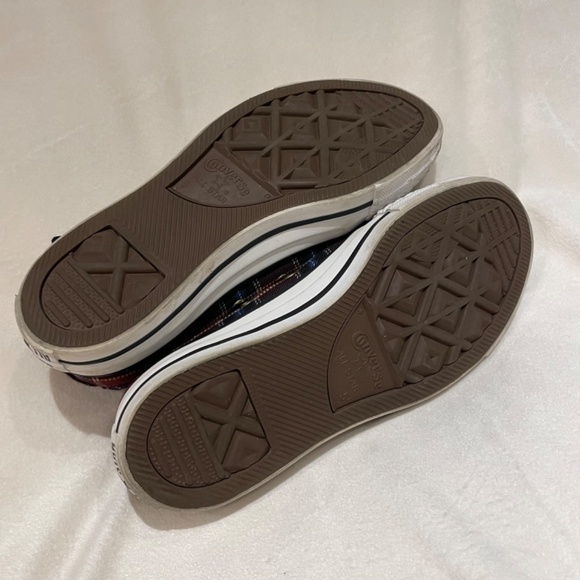 Converse Women’s Chuck Taylor All Star Burgundy and Black Plaid Low Tops - Sz 7 - Picture 9 of 13